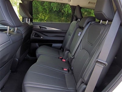 2026 INFINITI QX60 LUXE