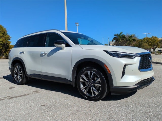 2025 INFINITI QX60 LUXE