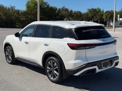2025 INFINITI QX60 LUXE