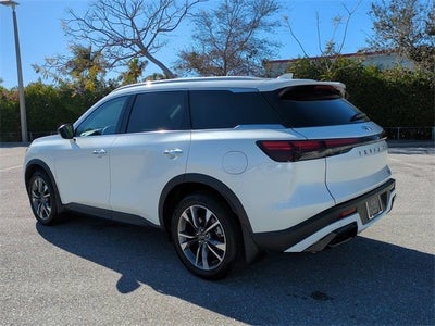 2025 INFINITI QX60 LUXE