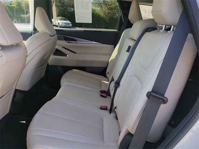 2025 INFINITI QX60 LUXE