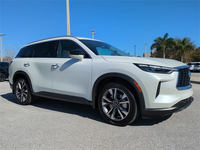 2025 INFINITI QX60 LUXE