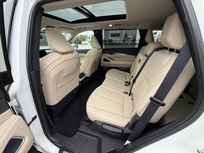 2025 INFINITI QX60 LUXE