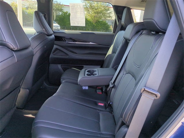 2023 INFINITI QX60 PURE