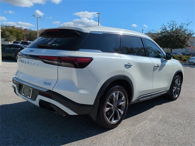 2023 INFINITI QX60 LUXE