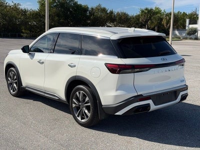 2023 INFINITI QX60 LUXE