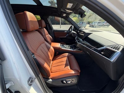 2024 BMW X7 xDrive40i