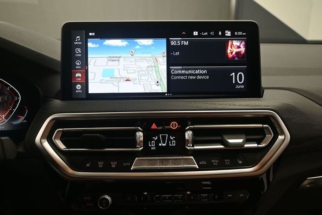 2025 BMW X4 xDrive30i