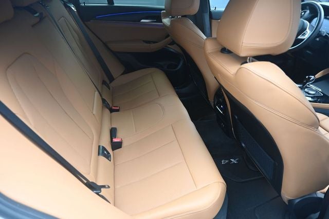 2025 BMW X4 xDrive30i