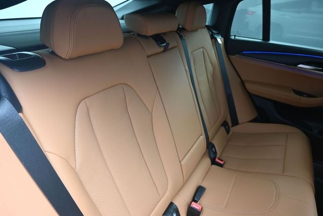 2025 BMW X4 xDrive30i