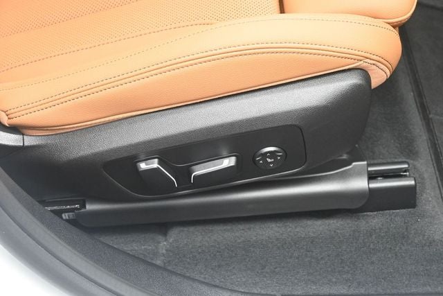 2025 BMW X4 xDrive30i