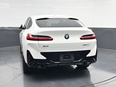 2025 BMW X4 xDrive30i