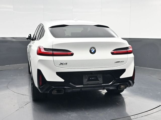 2025 BMW X4 xDrive30i