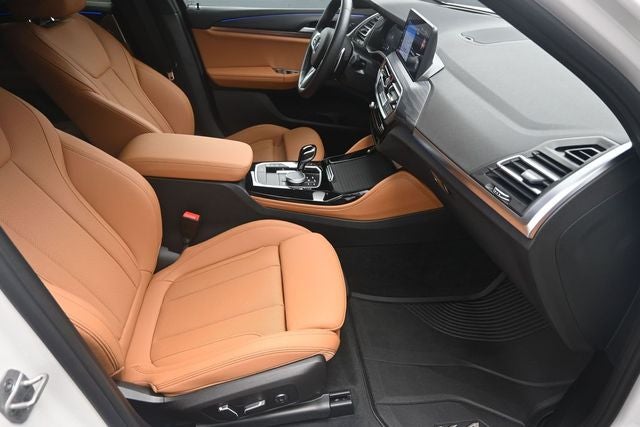 2025 BMW X4 xDrive30i