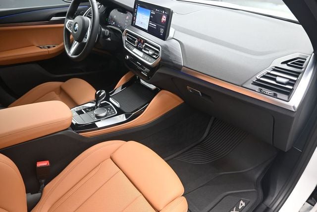 2025 BMW X4 xDrive30i
