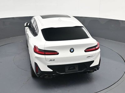2025 BMW X4 xDrive30i