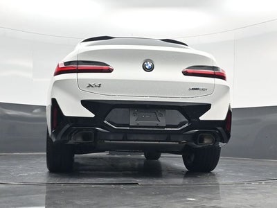 2025 BMW X4 xDrive30i