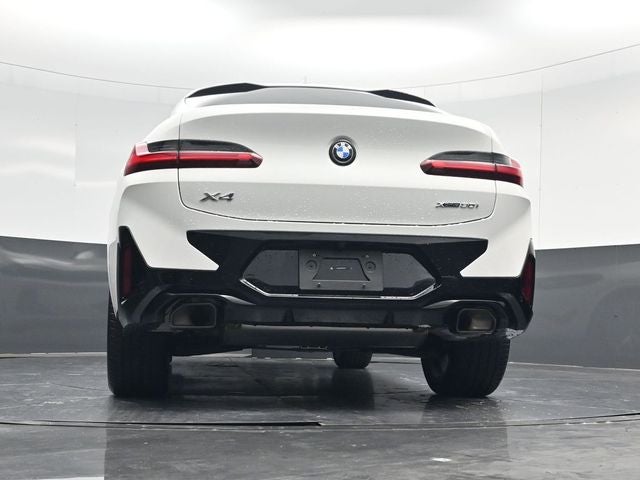 2025 BMW X4 xDrive30i