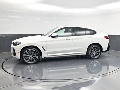 2025 BMW X4 xDrive30i