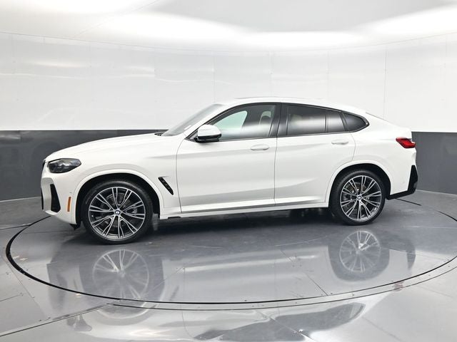 2025 BMW X4 xDrive30i