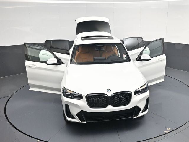 2025 BMW X4 xDrive30i