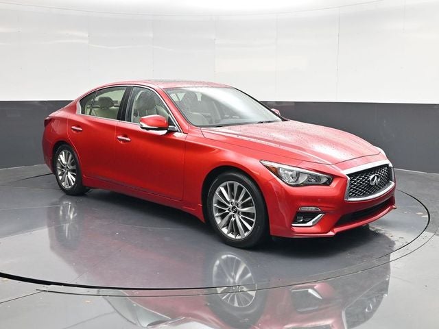 2023 INFINITI Q50 LUXE
