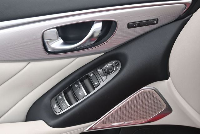 2023 INFINITI Q50 LUXE
