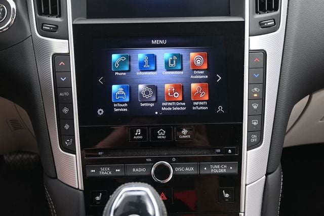 2023 INFINITI Q50 LUXE