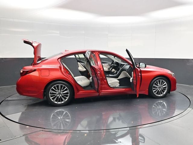 2023 INFINITI Q50 LUXE