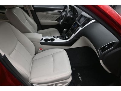 2023 INFINITI Q50 LUXE