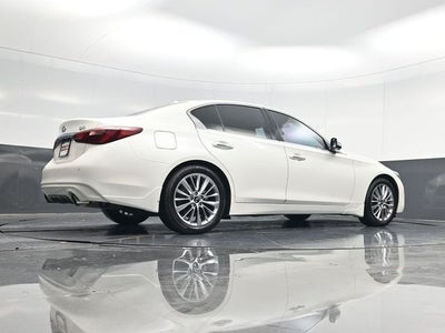 2023 INFINITI Q50 LUXE