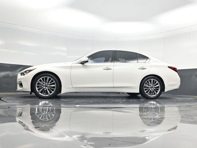 2023 INFINITI Q50 LUXE