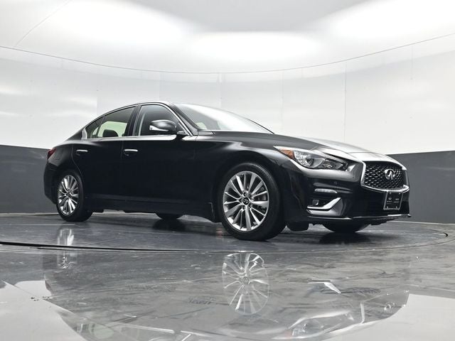 2023 INFINITI Q50 LUXE