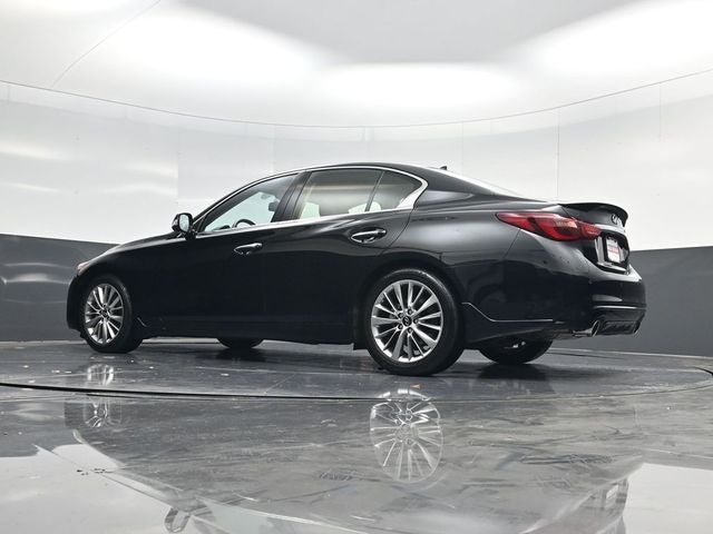 2023 INFINITI Q50 LUXE