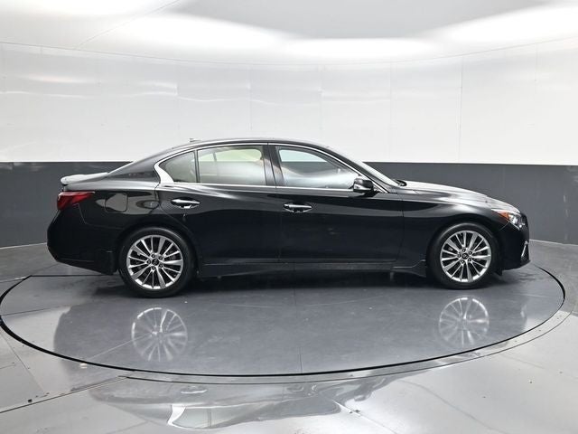 2023 INFINITI Q50 LUXE