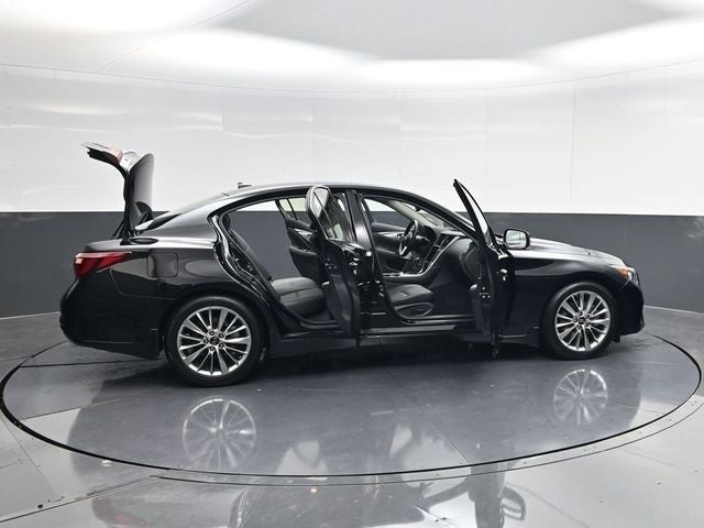 2023 INFINITI Q50 LUXE