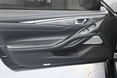 2017 INFINITI Q60 3.0t Premium