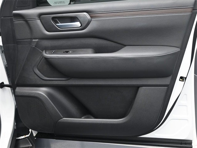 2025 Nissan Armada SL