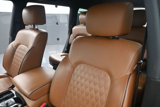 2023 INFINITI QX80 Premium Select