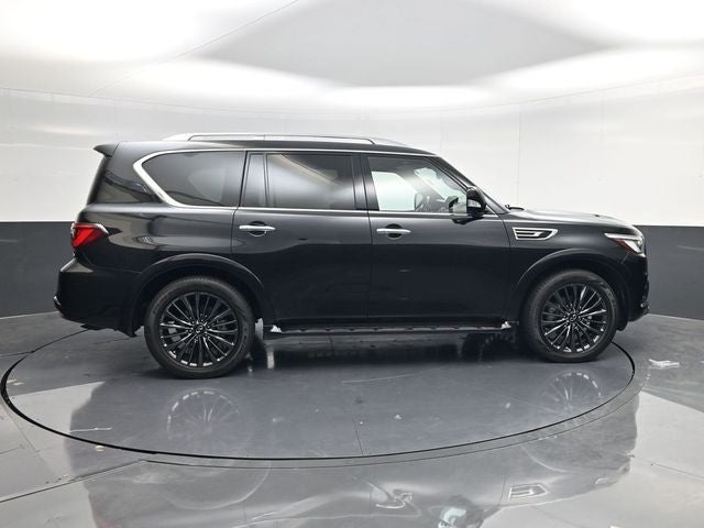 2023 INFINITI QX80 Premium Select