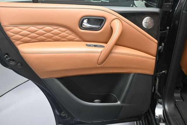 2023 INFINITI QX80 Premium Select