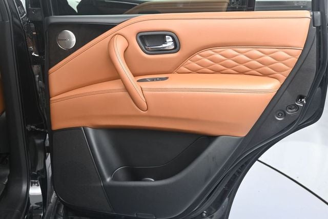 2023 INFINITI QX80 Premium Select