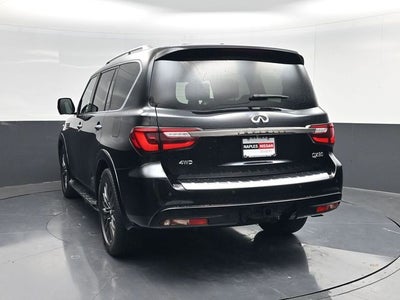 2023 INFINITI QX80 Premium Select