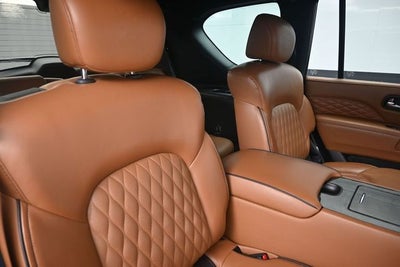 2023 INFINITI QX80 Premium Select