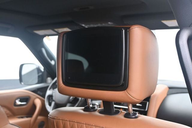 2023 INFINITI QX80 Premium Select