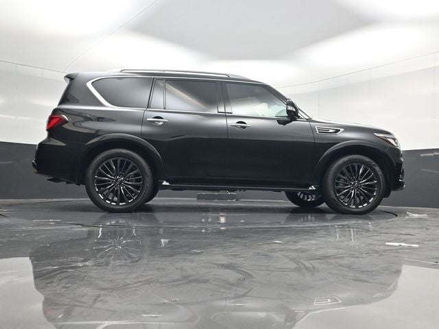 2023 INFINITI QX80 Premium Select
