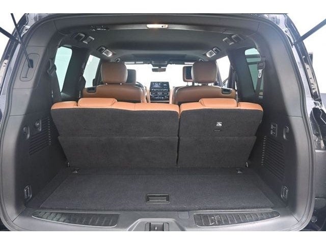 2023 INFINITI QX80 Premium Select