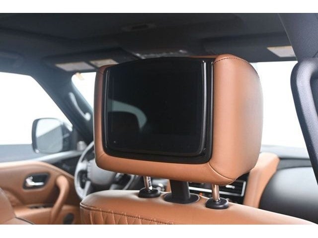 2023 INFINITI QX80 Premium Select