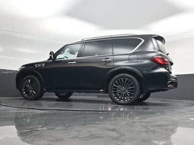 2023 INFINITI QX80 Premium Select