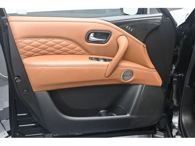 2023 INFINITI QX80 Premium Select